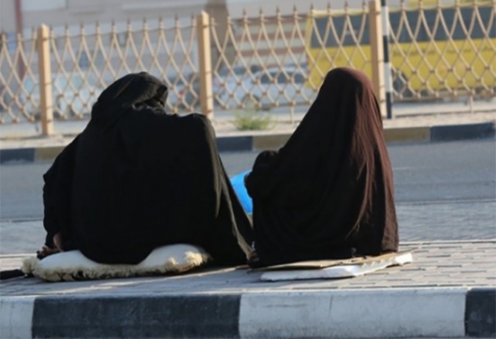 لن تصدق كم يكسب المتسولون في دبي شهريا لن تصدق كم يكسب المتسولون في دبي شهريا
