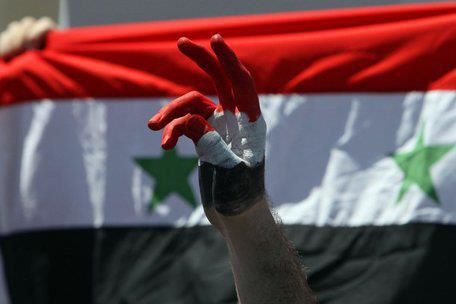 غارديان : ضابط منشق يقدم أدلة عن قتل 11 ألف معتقل بسوريا غارديان : ضابط منشق يقدم أدلة عن قتل 11 ألف معتقل بسوريا