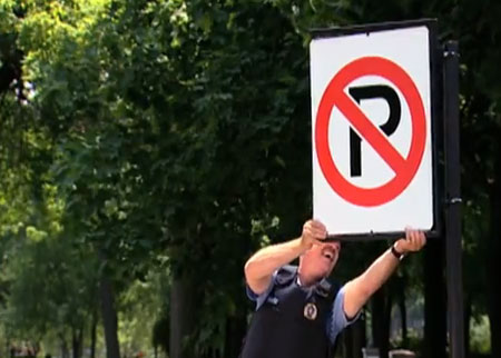 شرطي غريب الأطوار