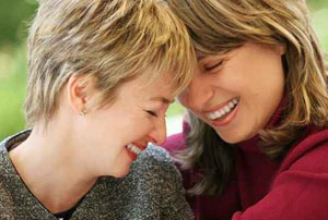 رؤية الآخرين بطريقة إيجابية تكشف صفاتنا الإيجابية 