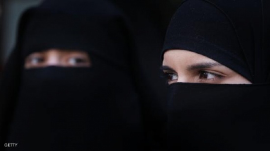 فرنسا: لن نسمح بأي اعتداء على مسجد أو منتقبة في بلادنا فرنسا: لن نسمح بأي اعتداء على مسجد أو منتقبة في بلادنا