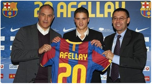 برشلونة يقدم أفيلاي رسمياً