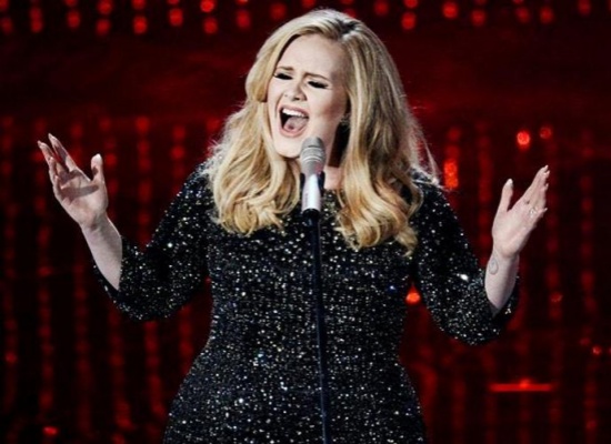 أديل تحتل المركز الأول في قائمة Billboard أديل تحتل المركز الأول في قائمة Billboard