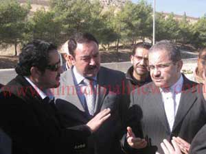 وزير الأشغال يتفقد البنى التحتية في مدينة السلط ( صور )