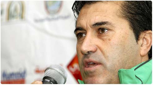 بيسيرو يريد قيادة "الأخضر" إلى لقب آسيا