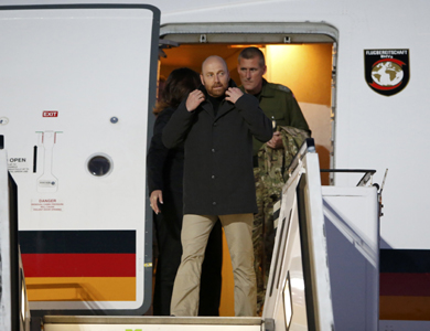 أوكرانيا تغرق في العنف واطلاق سراح مراقبي منظمة الأمن والتعاون في اوروبا