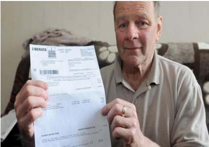 رسالة من 10 صفحات تطالب متقاعد بريطاني بدولار