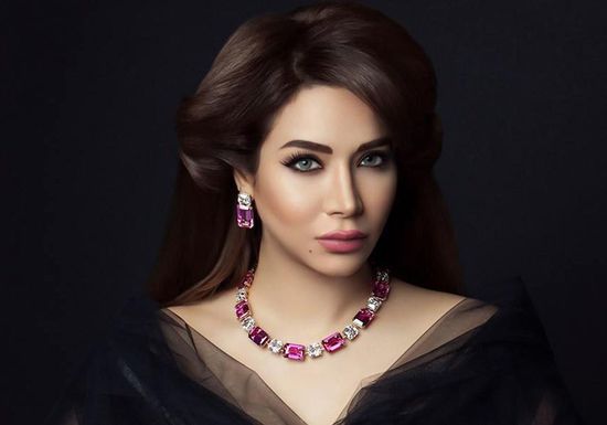 بالفيديو : لجين عمران تتحدث عن مواصفات رجل أحلامها بالفيديو : لجين عمران تتحدث عن مواصفات رجل أحلامها