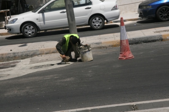 الأمانة تواصل العمل بإعادة تأهيل شارع سليمان النابلسي