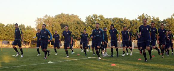 منتخبنا الوطني يرفع وتيرة تدريباته تحضر للقاء أوزبكستان