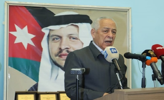 العيسوي يفتتح "مشروع تطوير وسط المدينة" في الطفيلة ويلتقي وجهاء وادي موسى العيسوي يفتتح "مشروع تطوير وسط المدينة" في الطفيلة ويلتقي وجهاء وادي موسى