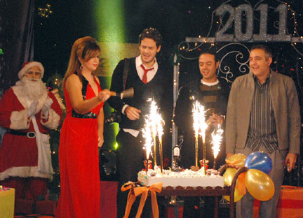 بوسي شلبي تكرم "نجوم 2010" في  "عيون ART"