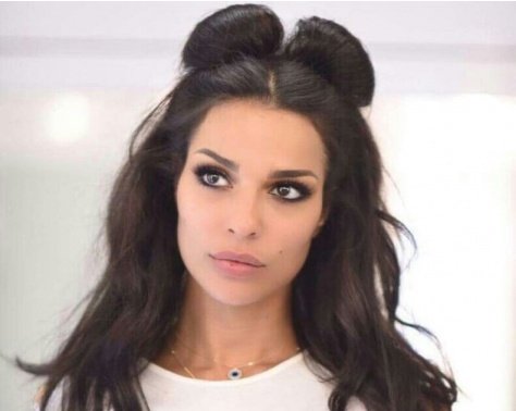 من ضرب نادين نجيم بالهاتف الخلوي على عينها؟؟ من ضرب نادين نجيم بالهاتف الخلوي على عينها؟؟