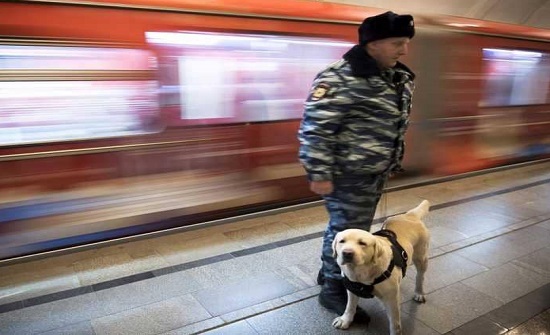 بعد تهديدات أمنية.. إخلاء محطة قطارات ومراكز تجارية في موسكو