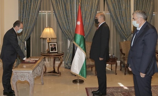 الهواري يؤدي اليمين القانونية رئيسا للمركز الوطني لمكافحة الأوبئة