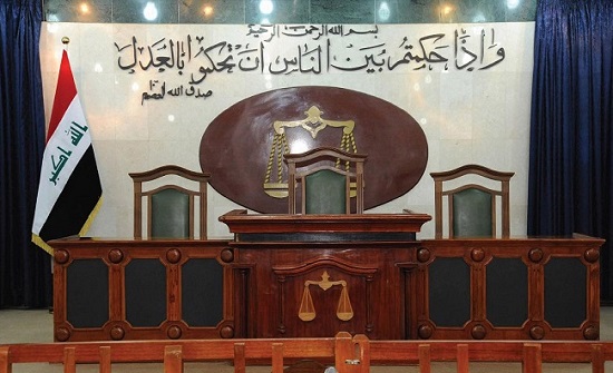 القضاء العراقي يعيد عملية العد والفرز للانتخابات التشريعية القضاء العراقي يعيد عملية العد والفرز للانتخابات التشريعية