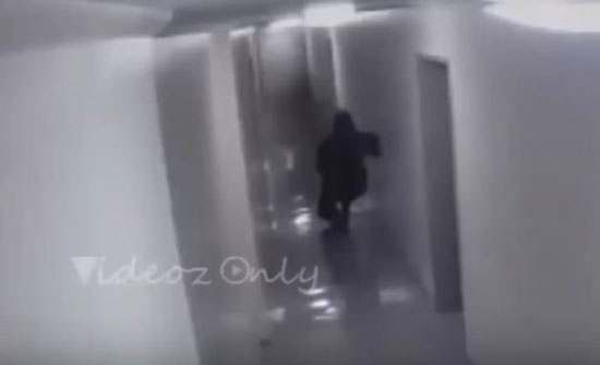 شاهد فيديوهات لظهور الجن بشكل واضح تقشعر لها الأبدان! ( فيديو ) شاهد فيديوهات لظهور الجن بشكل واضح تقشعر لها الأبدان! ( فيديو )