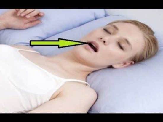 لماذا ينام البعض وأفواههم مفتوحة؟ لماذا ينام البعض وأفواههم مفتوحة؟