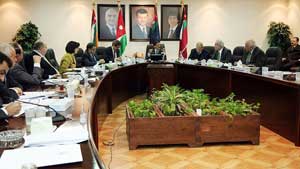 وزير الداخلية يؤكد اهمية تضافر الجهود لوضع حل جذري للعنف المجتمعي وزير الداخلية يؤكد اهمية تضافر الجهود لوضع حل جذري للعنف المجتمعي