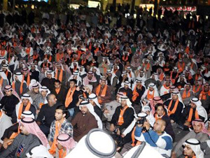 الحكومة الكويتية تتأهب للتصويت على الثقة اليوم والمعارضة تلوّح بـ"الشارع"