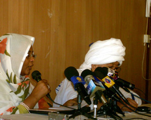 المعارضة تتوعد بإسقاط نظام البشير  