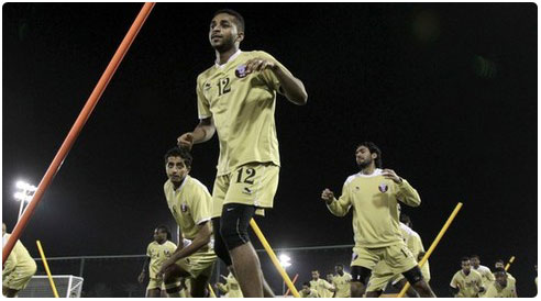 قطر وأوزبكستان يقصّان شريط أمم آسيا 2011 قطر وأوزبكستان يقصّان شريط أمم آسيا 2011