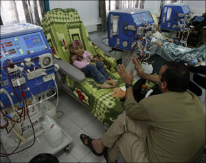 الصحة بغزة تحذر من عجز دوائي    