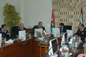 وزير الداخلية يزور المديرية العامة للدفاع المدني وزير الداخلية يزور المديرية العامة للدفاع المدني