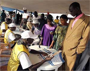 إقبال كبير باليوم الثاني للاستفتاء