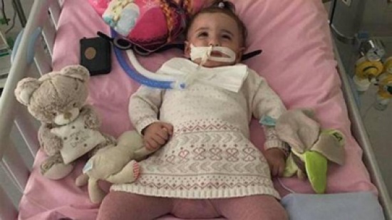 استيقظت من غيبوبتها فجأة.. قبل إطفاء أجهزة التنفس الاصطناعي! استيقظت من غيبوبتها فجأة.. قبل إطفاء أجهزة التنفس الاصطناعي!