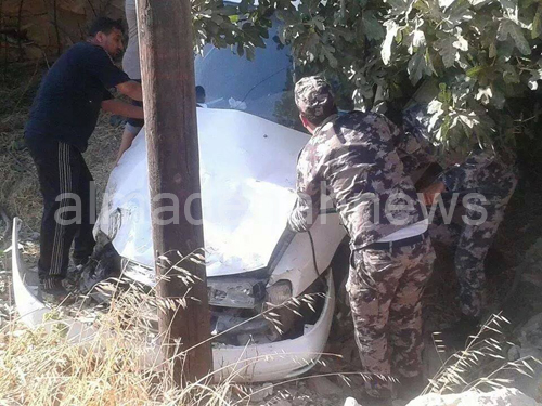 بالصور: اصابة سائق جراء تدهور سيارته في الرمثا بالصور: اصابة سائق جراء تدهور سيارته في الرمثا