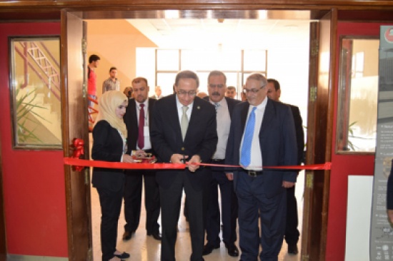 الخضرا  يفتتح اليوم العلمي  لكلية الهندسة بعنوان" هندسة الهاشمية: تحديات وحلول"