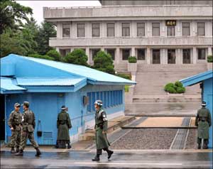 الكوريتان تستأنفان الخط الساخن 