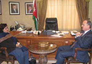 وزير العمل يبحث مع السفيرة الباكستانية التعاون في مجالات العمل 