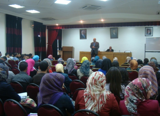 المجلس الأعلى للشباب ينظم ورشة عمل في كلية الأميرة رحمة المجلس الأعلى للشباب ينظم ورشة عمل في كلية الأميرة رحمة