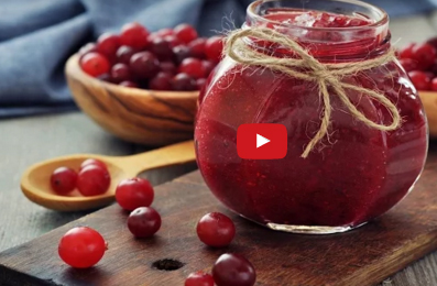 بالفيديو  : كيف يحولون الفواكه إلى مربى