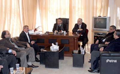 النقابات المهنية لن تشارك في مسيرات الجمعة وتدعو الى اعتصام يوم الاحد 