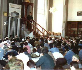 خطباء مساجد الزرقاء والطفيلة يدعون الى التماسك والحفاظ على الامن و الاستقرار