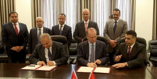 توقيع مذكرة تفاهم وتعاون في مجال الطاقة بين الاردن وفلسطين توقيع مذكرة تفاهم وتعاون في مجال الطاقة بين الاردن وفلسطين