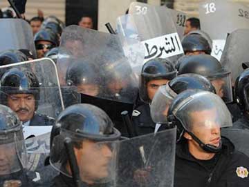 وفاة شقيقة الرئيس التونسي المخلوع نعيمة بن علي بأزمة قلبية بعد اعتقالها