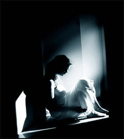 إكتشفت أن الشخص الذى كانت متزوجة منه هو والدها