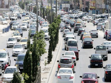 كفرنجة : تشهد اختناقات مرورية قبل العيد كفرنجة : تشهد اختناقات مرورية قبل العيد