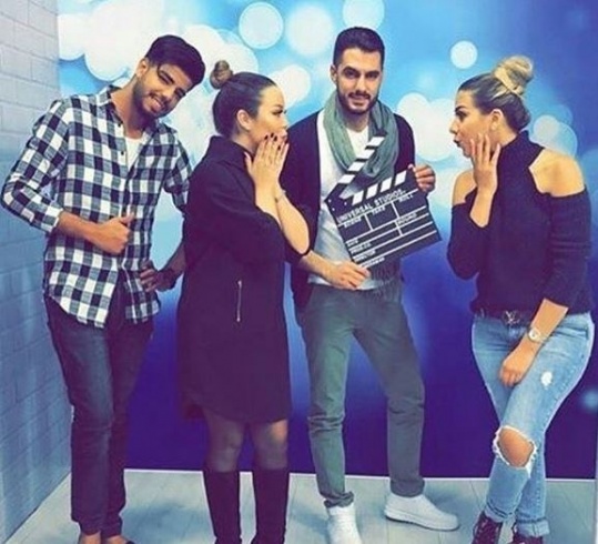 بالصور - نجمة "اراب ايدول" تثير الجدل بإطلالة صاخبة غير متوقعة!!