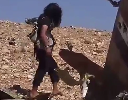 تنظيم "داعش" يعرض صور حطام طائرة الميج التي أسقطها تنظيم "داعش" يعرض صور حطام طائرة الميج التي أسقطها