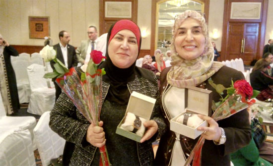 الأميرة منى تكرم دكتورتين من جامعة إربد الأهلية