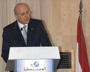  نجيب ميقاتي يطرح نفسه "مرشحا وفاقيا" لرئاسة حكومة لبنان