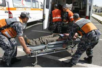 إصابة 8 اشخاص اثر حادث تصادم على طريق المطار إصابة 8 اشخاص اثر حادث تصادم على طريق المطار