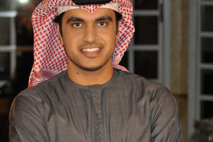 الاماراتي هزاع يجهز البومه الجديد في القاهرة الاماراتي هزاع يجهز البومه الجديد في القاهرة