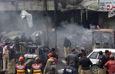 عشرات القتلى والجرحى بتفجير في باكستان