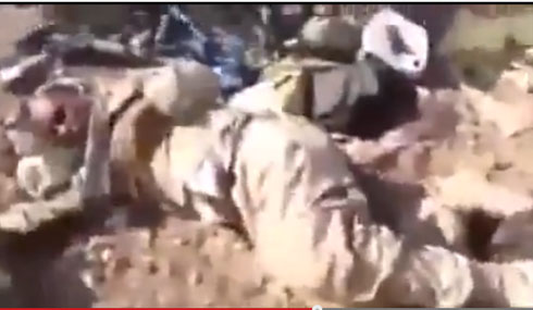 فيديو : طائرات أمريكية تقصف الجيش العراقي بالخطأ وتقتل العشرات فيديو : طائرات أمريكية تقصف الجيش العراقي بالخطأ وتقتل العشرات